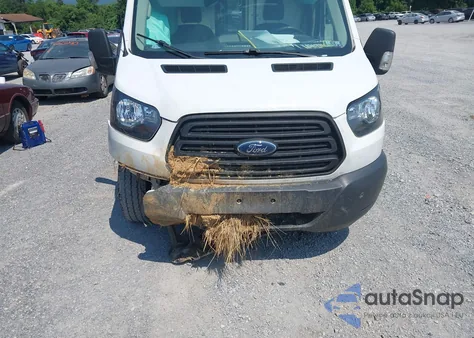 2019 Ford Transit-250 z USA, uszkodzony, nr VIN 1FTYR2CM0KKA32165